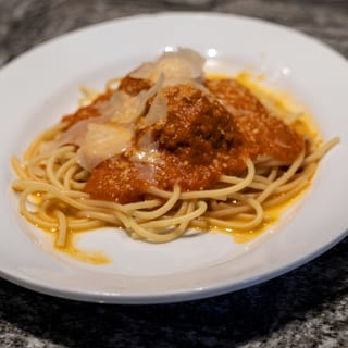 Kids Spagehtti & Meatballs